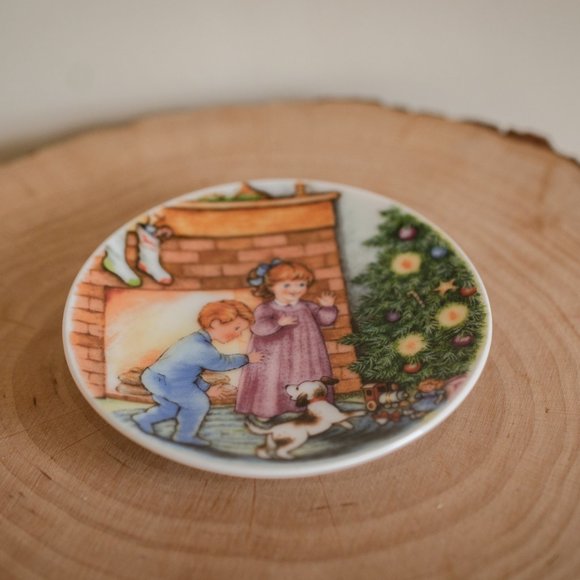 Christmas ornament, Hallmark "Morning of Wonder" 1989 mini plate - Picture 3 of 7